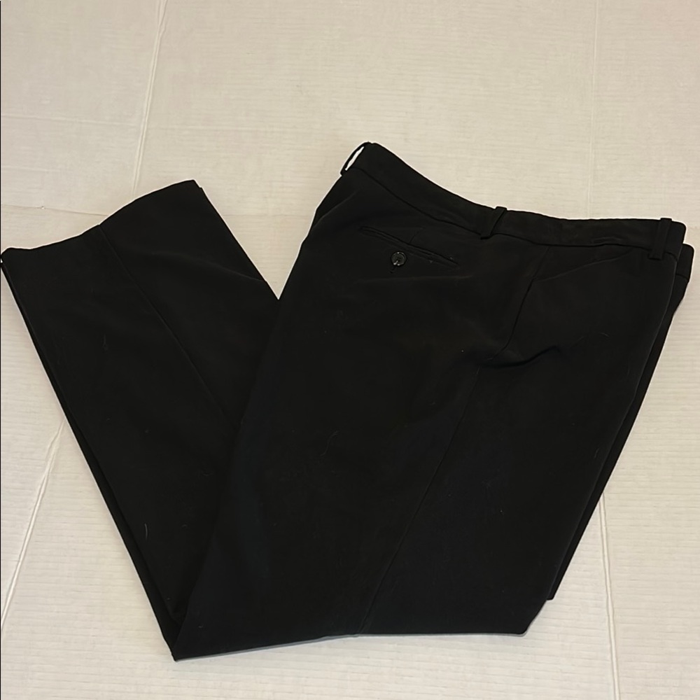 Cremieux Sz 16 Black Dress Pants with pockets. Back button pocket. Office